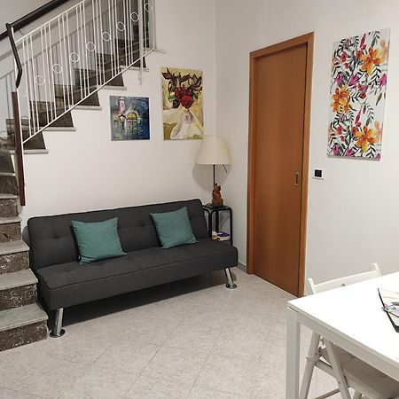 Pink House Apartment Fara in Sabina Luaran gambar