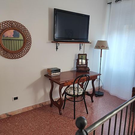 Pink House Apartment Fara in Sabina Luaran gambar