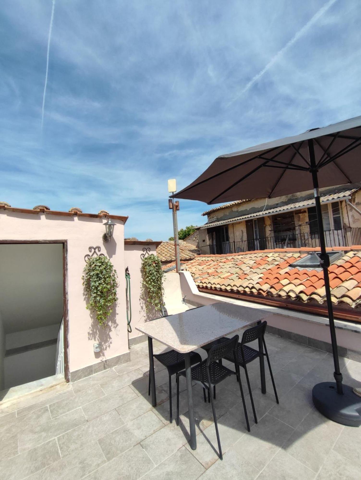 Pink House Apartment Fara in Sabina Luaran gambar